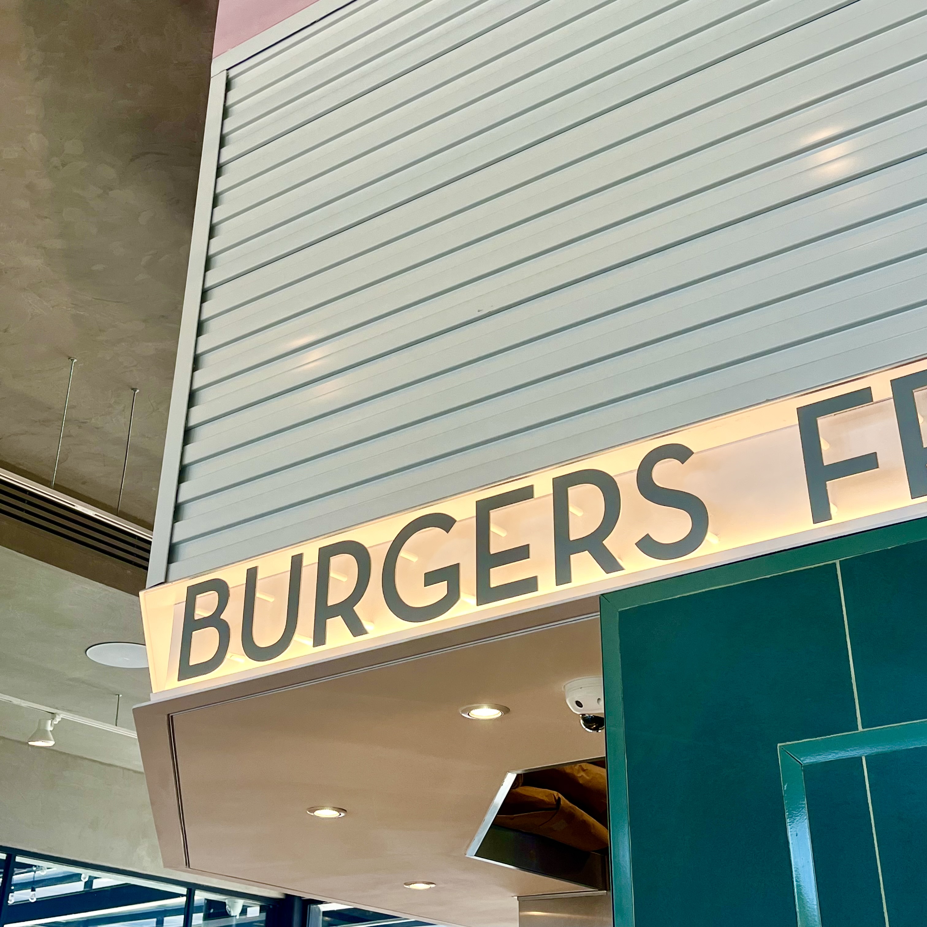 SHAKE SHACK MIYANA — foto 4