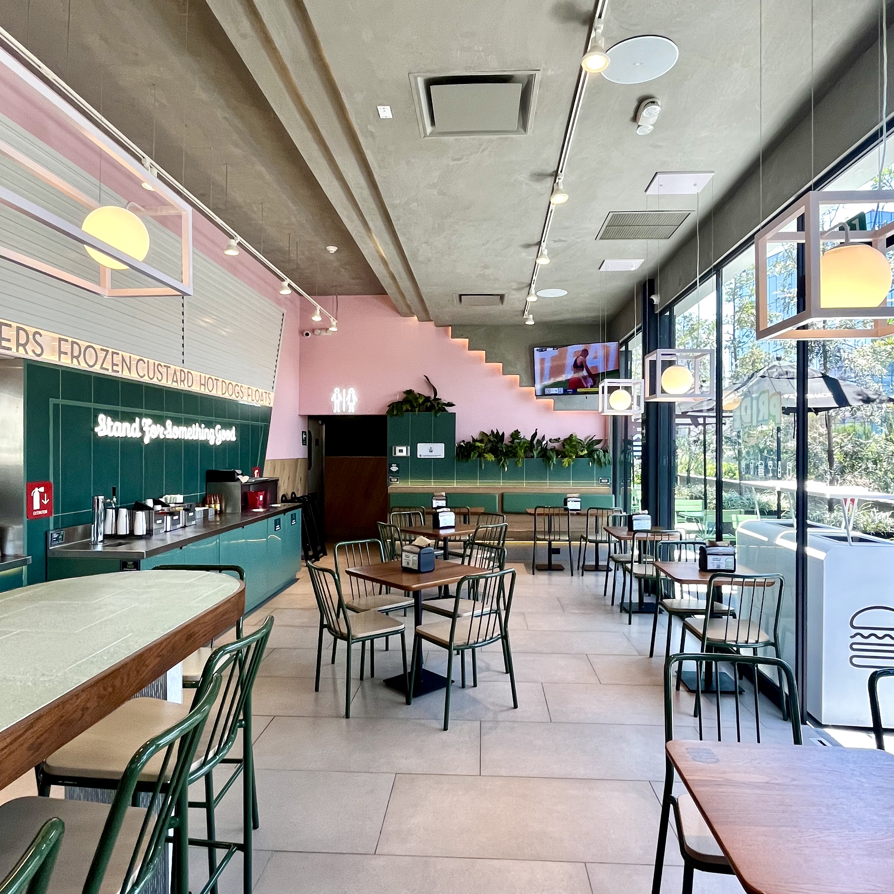 SHAKE SHACK MIYANA — foto 6